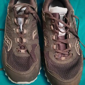 Women's Saucony shoes